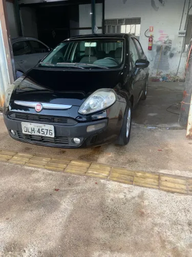 Fiat Punto Attractive 1.4 Fire Flex 8V 5P 2013