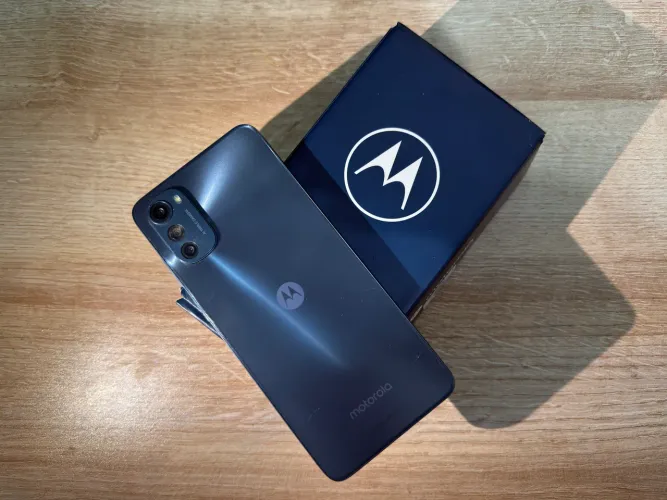 MOTO E32
