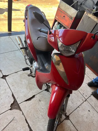 Moto Honda biz 125 ES