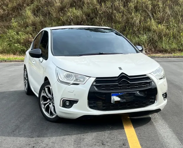Citroen DS4 1.6 Turbo 16V 5P Aut. 2014