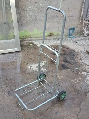 Carrinho de compra com bolsa impermeável