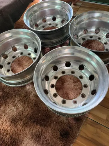 Vende se 4 roda de alumínio por 1800