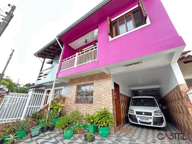 Casa para Venda- 3 quartos, 3 vagas, 178m2, piscina e churrasqueira- Hipica