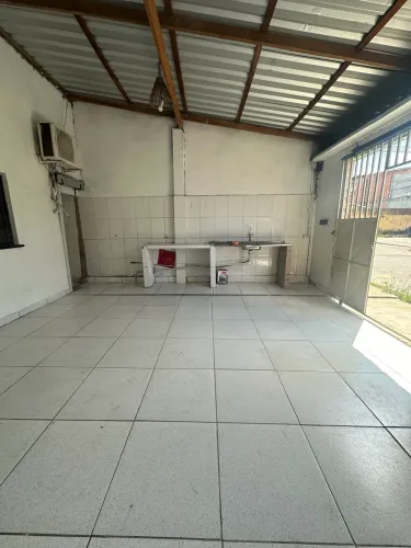 Disponível para negócio