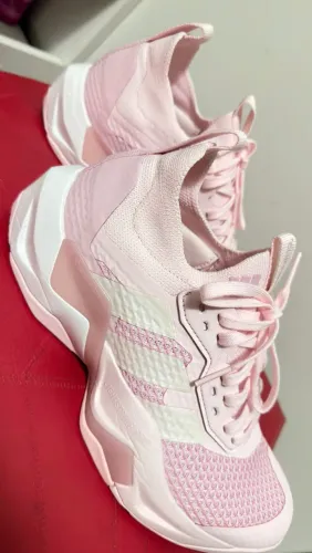 Tênis Adidas