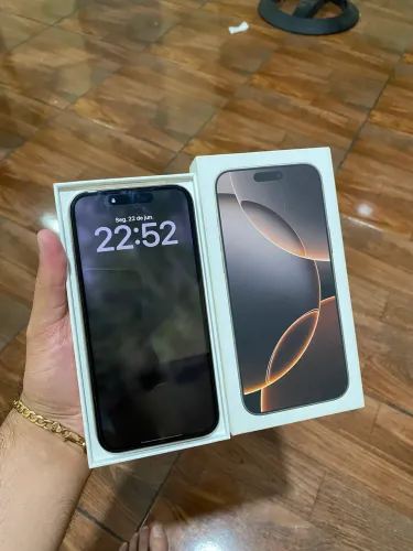 iPhone 16 pro Max titânio deserto