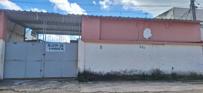 Galpão para aluguel.