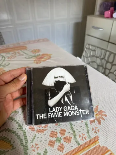 CD Lady Gaga The Fame Monster