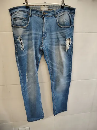 Calça jeans n48