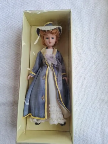 Bonecas de Porcelana - Época