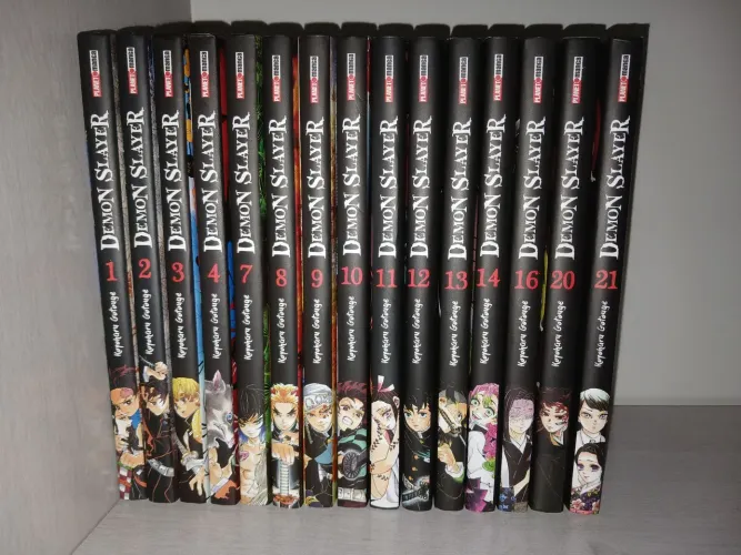volumes do manga kimetsu no yaiba/demon slayer