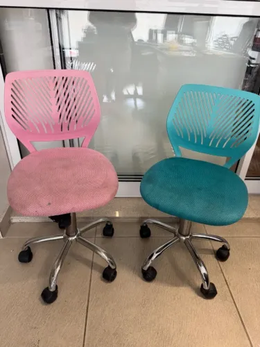 Duas cadeiras da tok stok (falta só lavar)