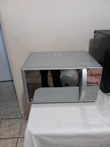 Vendo Micro-ondas Grill Excelente