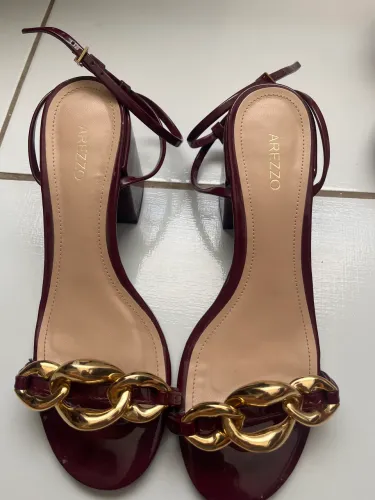Sandália Arezzo TAM 37