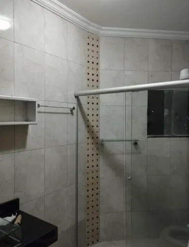 Alugo apartamento para estudantes