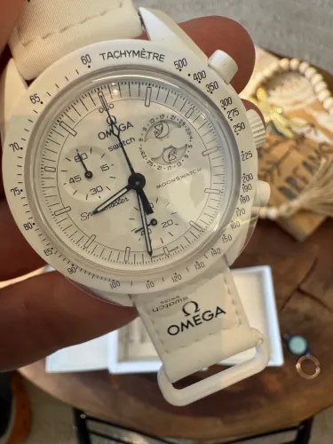 Omega Swatch Snoop 