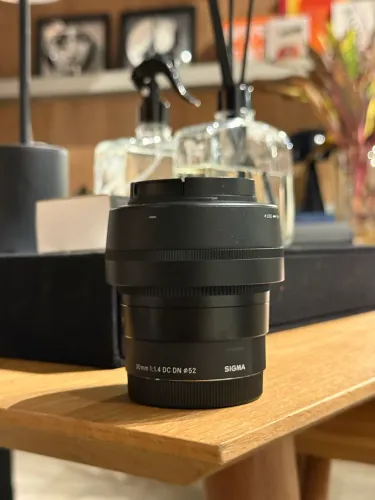 Lente Sigma 30mm 1.4 mount Sony E