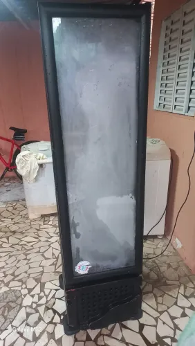 Geladera espositora 250 Ltrs