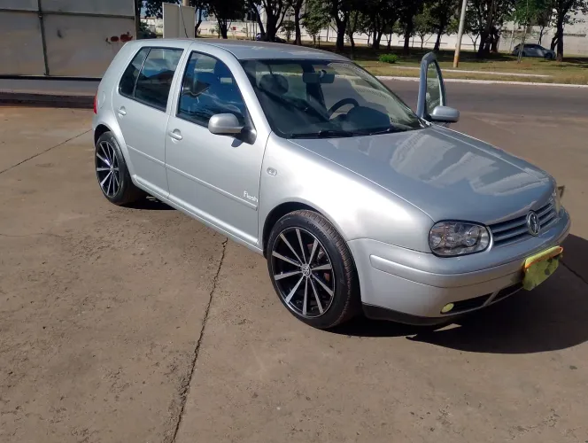Volkswagen Golf 1.6 MI/ 1.6 MI Gener./black & Silver 2000
