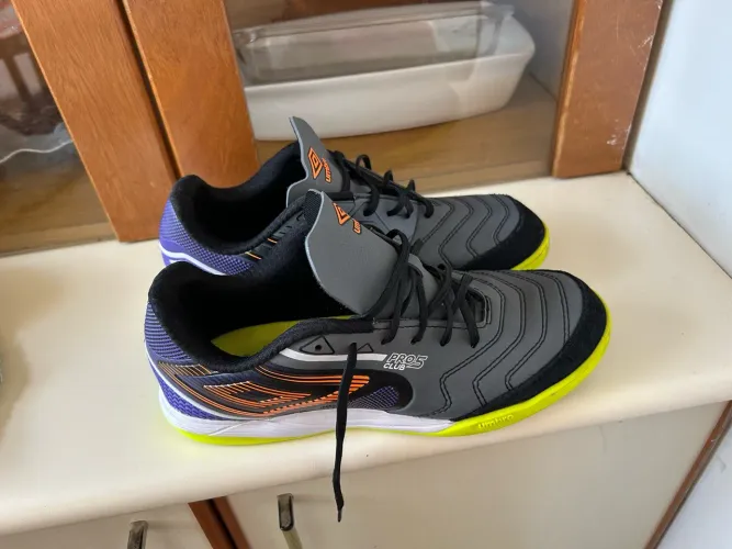 Umbro num.40