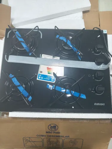 Cooktop 4 Bocas a Gás GLP Itatiaia Preto novo sem uso bivolt