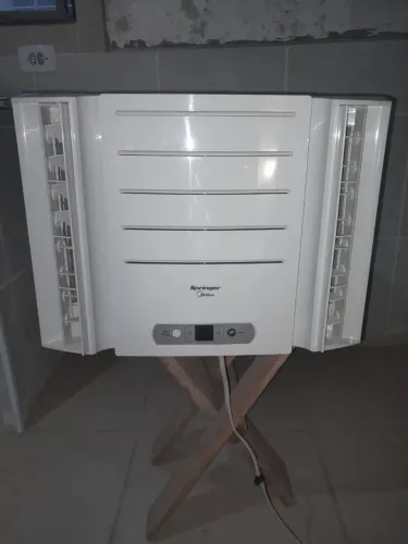 Ar condicionado Springer Midea 7500 btus 220 V