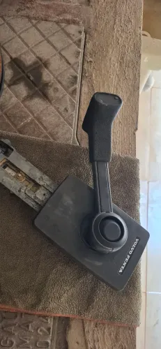 COMANDO DE AVANTE E RÉ VOLVO PENTA