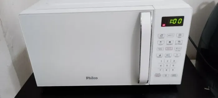 Vendo microondas funcionando em perfeito estado,um ano de uso