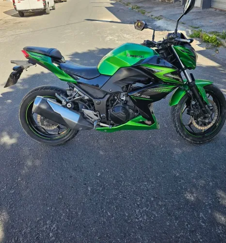 Kawasaki z300 Edição Especial