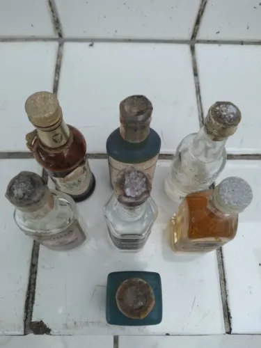 Miniaturas de garrafas