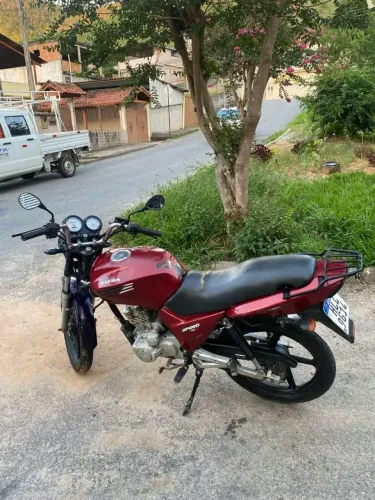 Dafra 150 carburada muito nova chave reserva freio a disco estará e quiq pneus novos 