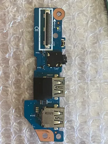 Placa mãe, sub placa e auto falantes