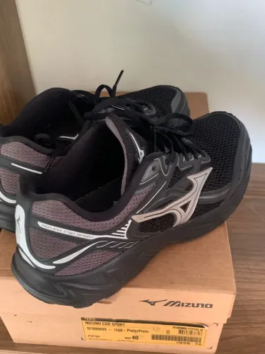 tênis mizuno 