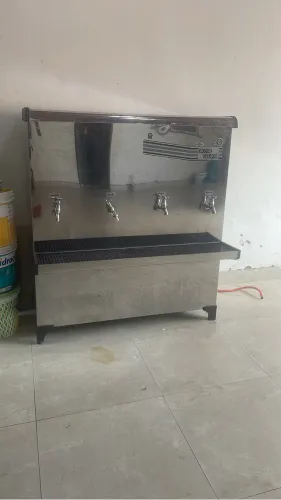 Bebedouro industrial