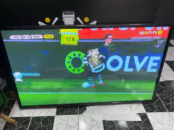 Vendo tv LG 65 polegadas 
