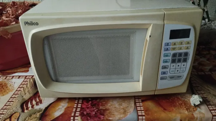 Microondas Philco usado 20 L / para vender hj