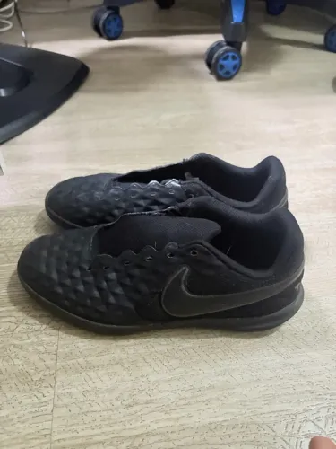 Chuteira Nike Tiempo