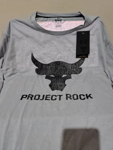 Blusa Under Armour NOVA 