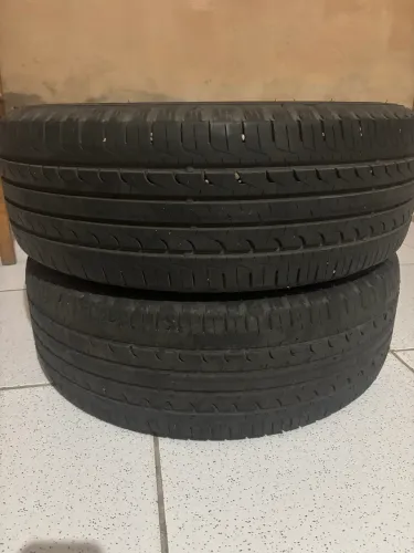 Pneus 215 60 R17
