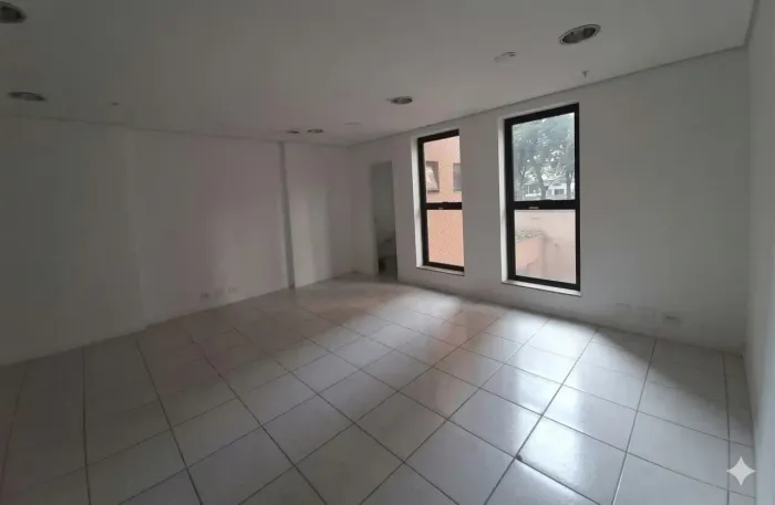 Sala comercial na Rua Cubatão, 929 - Sala 14  33 m²