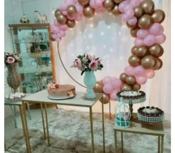 Jogo com 4 itens para decoração e festas