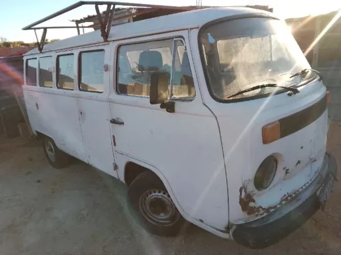 Volkswagen Kombi Standard/ Luxo/ Serie Prata 1995
