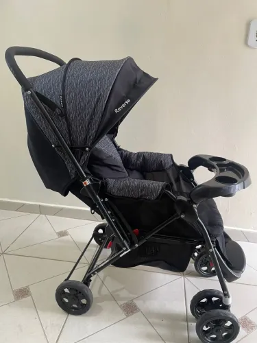 Carrinho + bebê conforto COSCO
