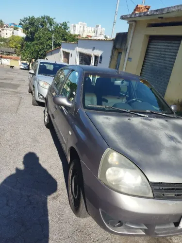 Renault Clio Authentique 1.0 8V 3P 2006