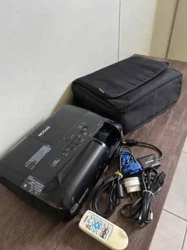Projetor Epson PowerLite S6+