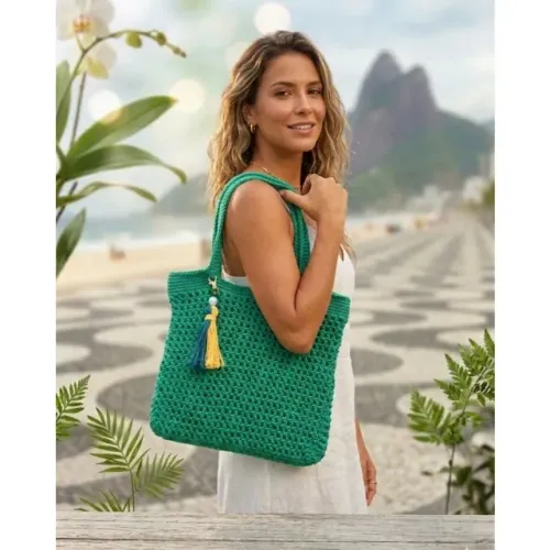 Bolsa de Crochê Artesanal - Edição Especial Copa ?    Se você ama peças únicas, feitas 