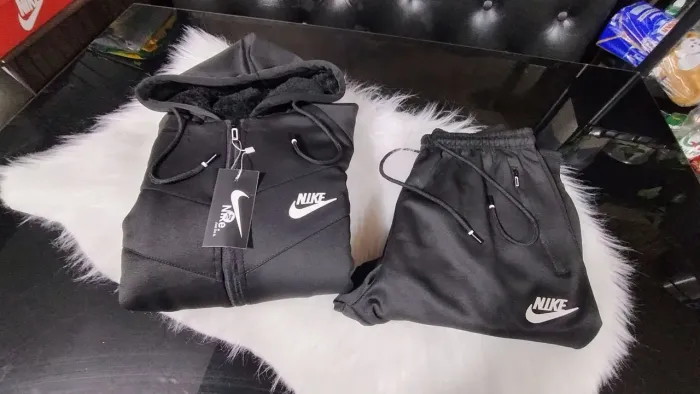 Conjunto neoprene importado forrado pelúciado M novo