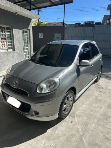 Nissan March SR 1.6 16V Flex Fuel 5P 2014
