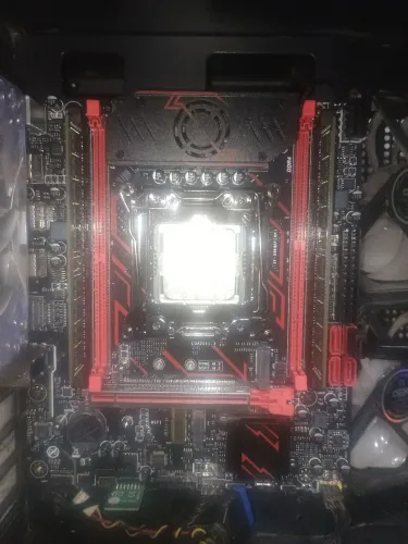 Vendendo placa mãe x99 com processador xeon 2680 v4