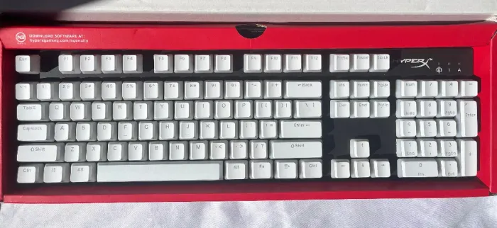 Teclado Mecânico Gamer HyperX Alloy Fps RGB Kailh Switch Silver Speed (Teclas Novas)